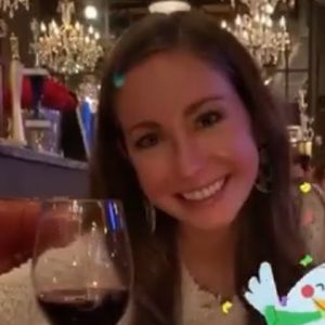 Meet your Posher, Lorrin